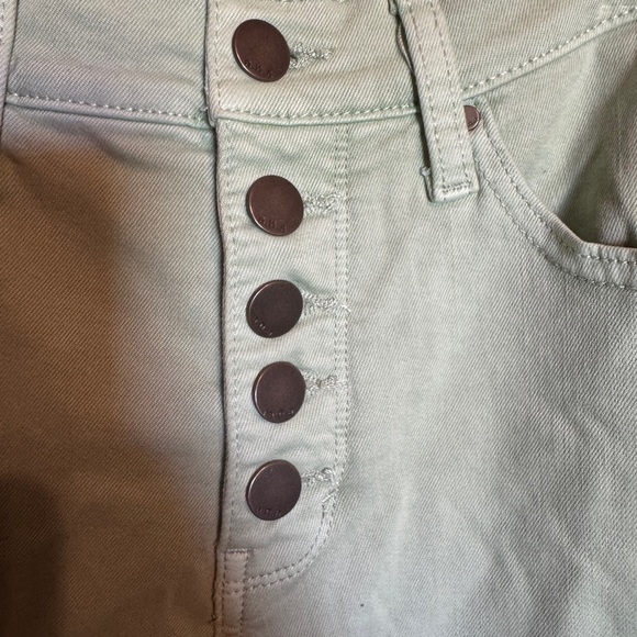 A.n.a Size 8 Women's Green Jeans - Picture 2 of 6